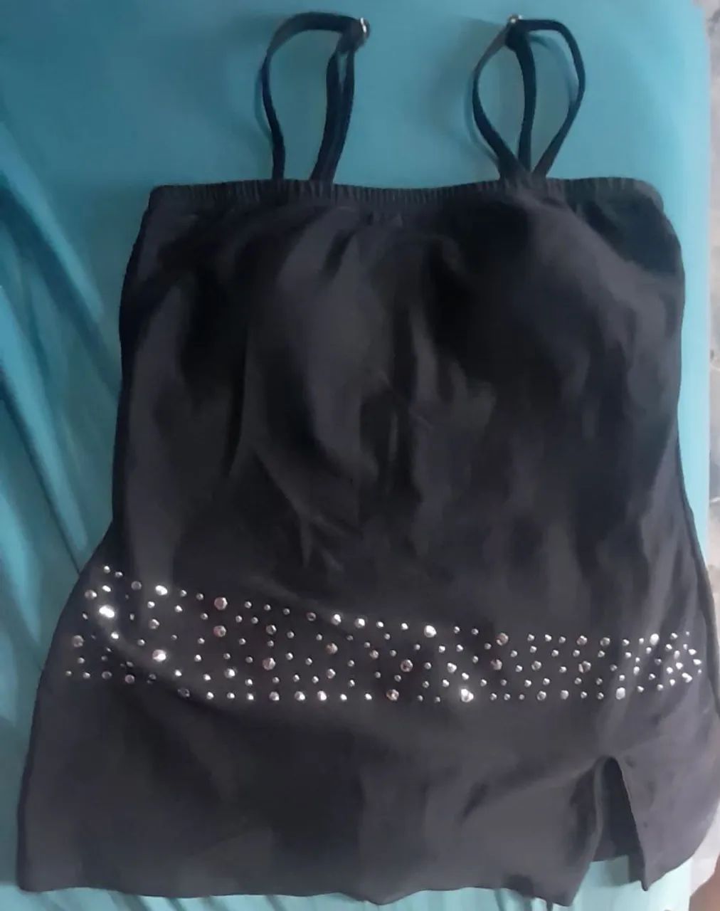 Maiô preto com detalhes em strass