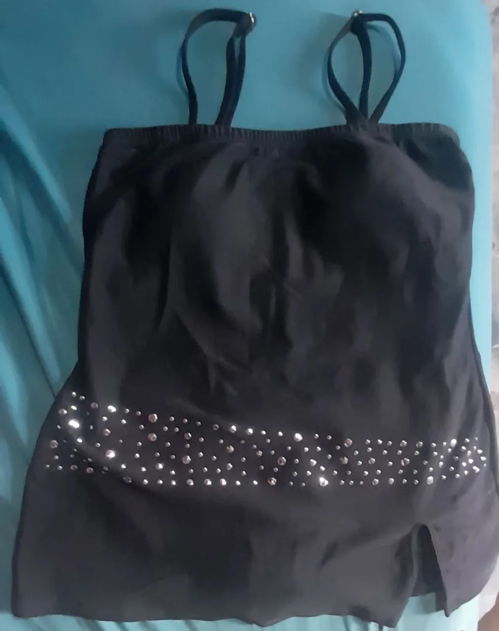 Maiô preto com detalhes em strass