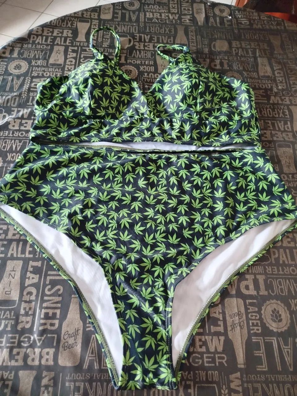 Biquíni Hot Pant Folhas