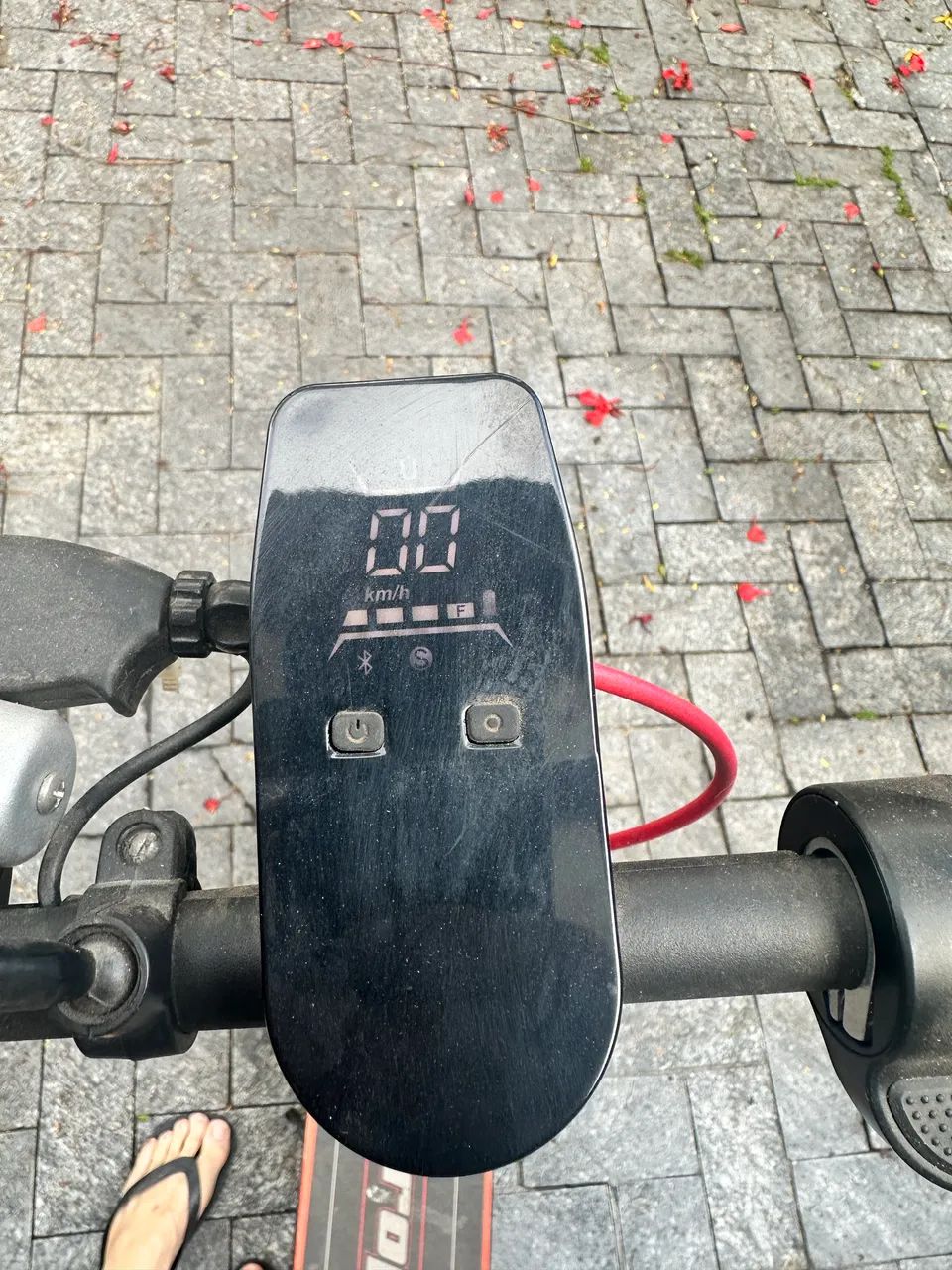 Patinete Elétrico DROP GO-10 (também conhecido como Motronik GO-10)