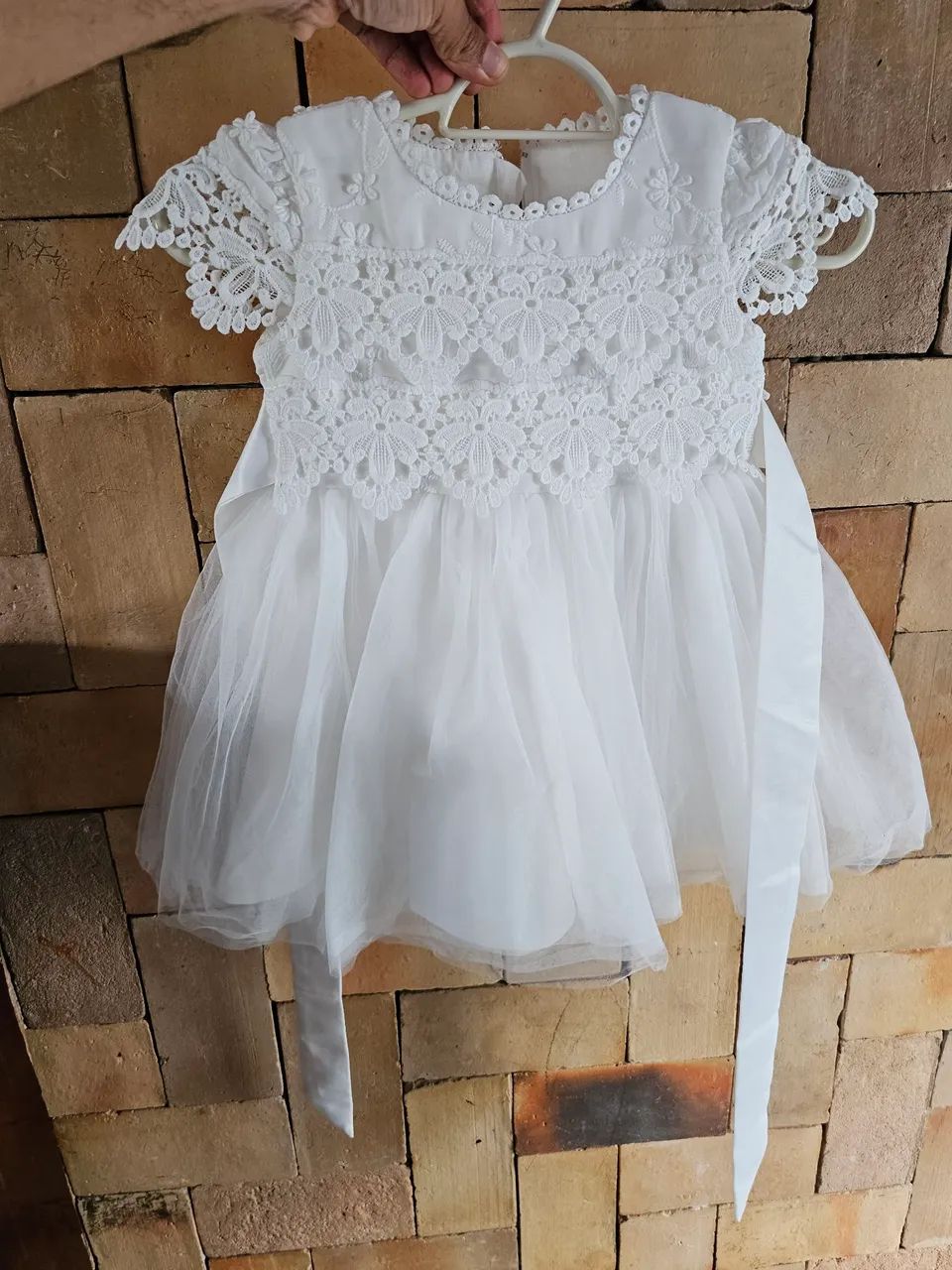 Roupinha para criança. Batismo, casamento.