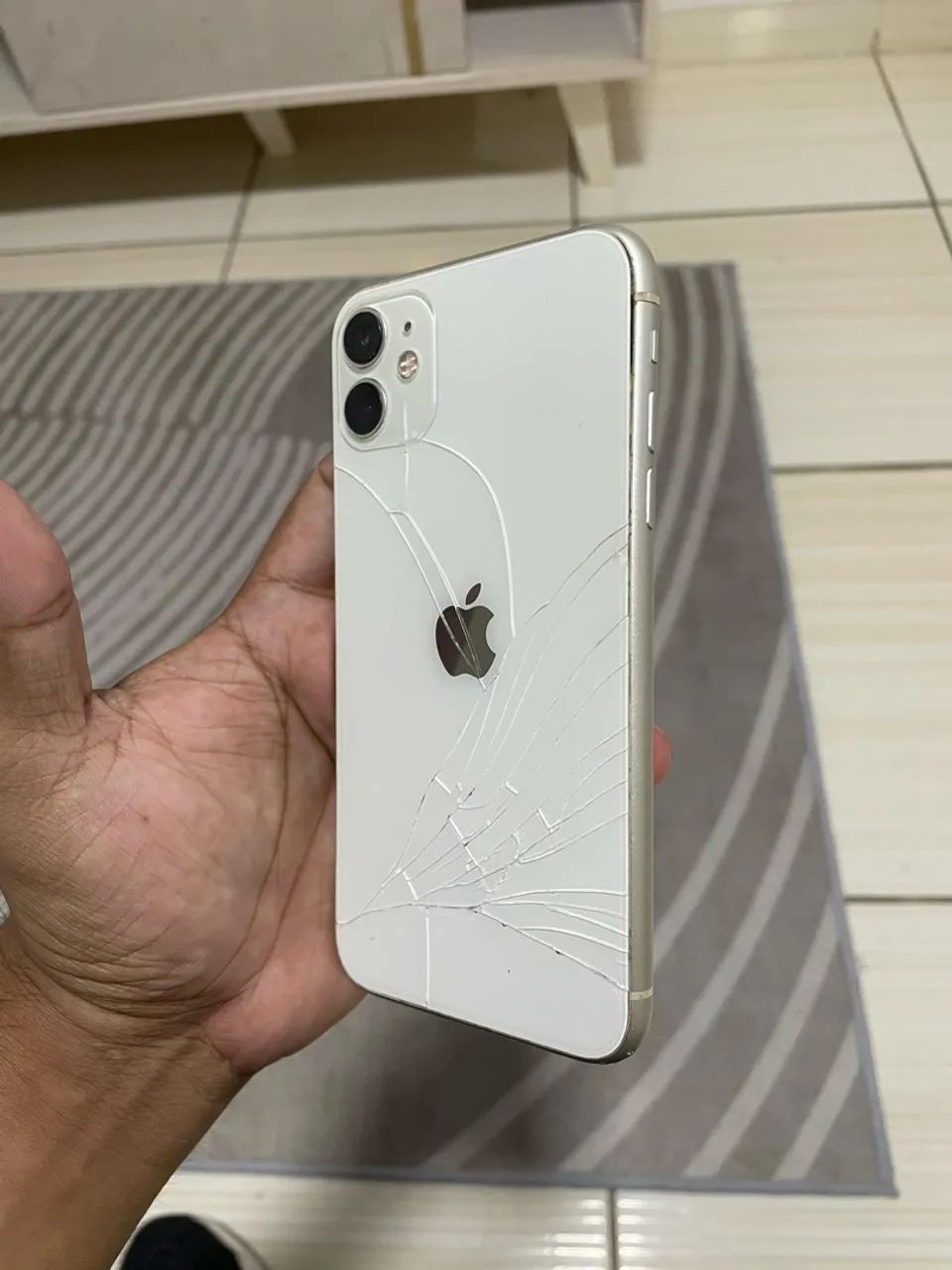 iPhone 11 - Foto 2