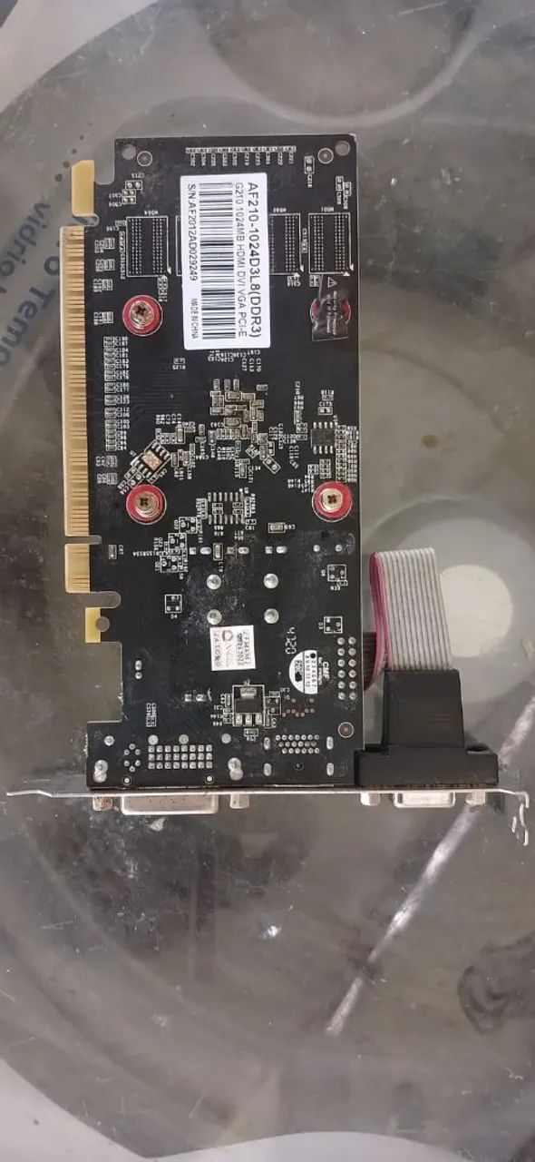 Placa de Vídeo Afox gt 210 1Giga - Foto 2