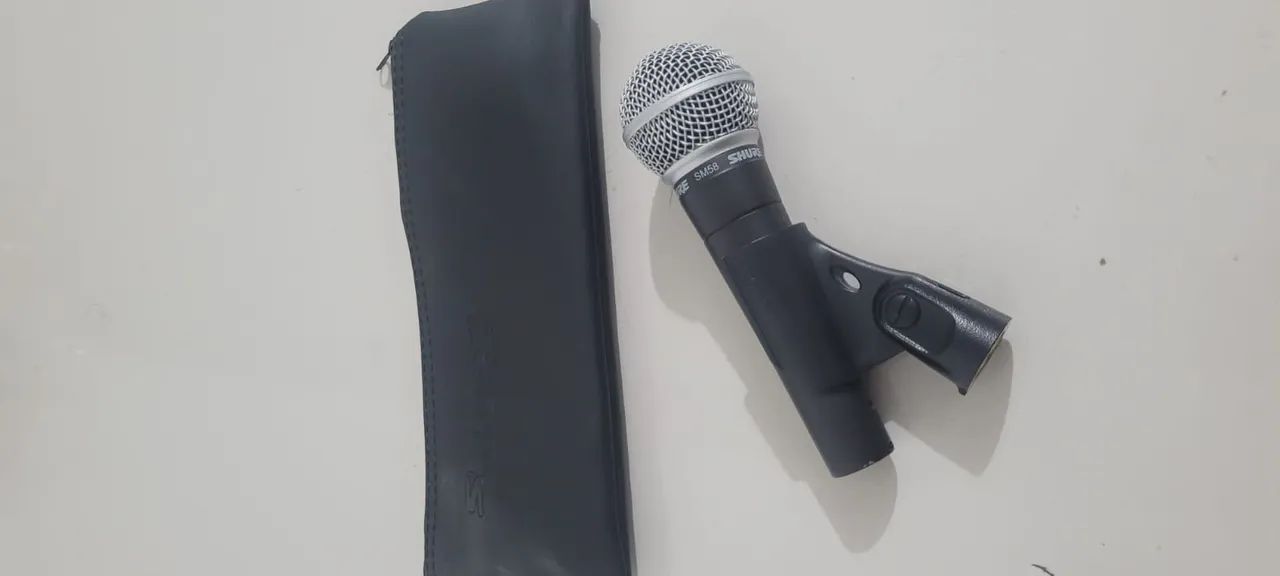 Microfone Shure SM58 + Case 550,00