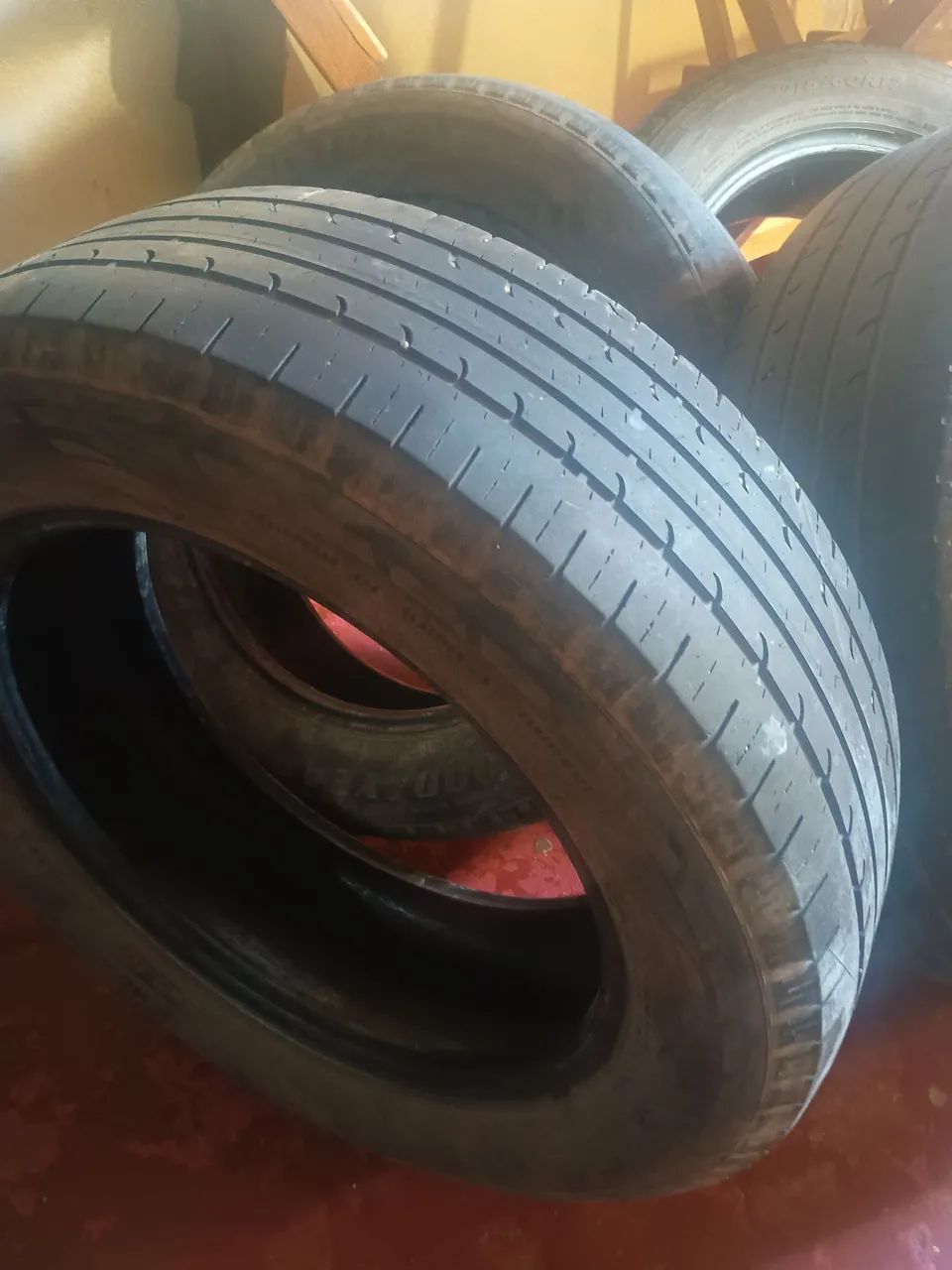 4 pneus 215/60 17