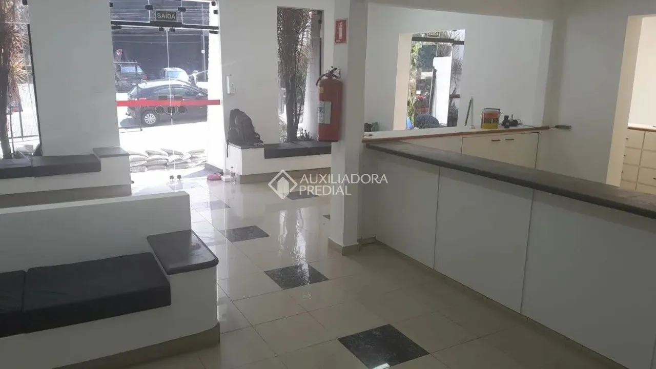 Edifício Comercial à Venda no Centro com 627 m² de Área Total Disponível