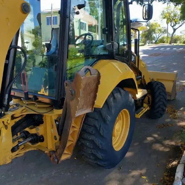 Retroescavadeira Cat 416f2 4x4 ano 2017 - Foto 4