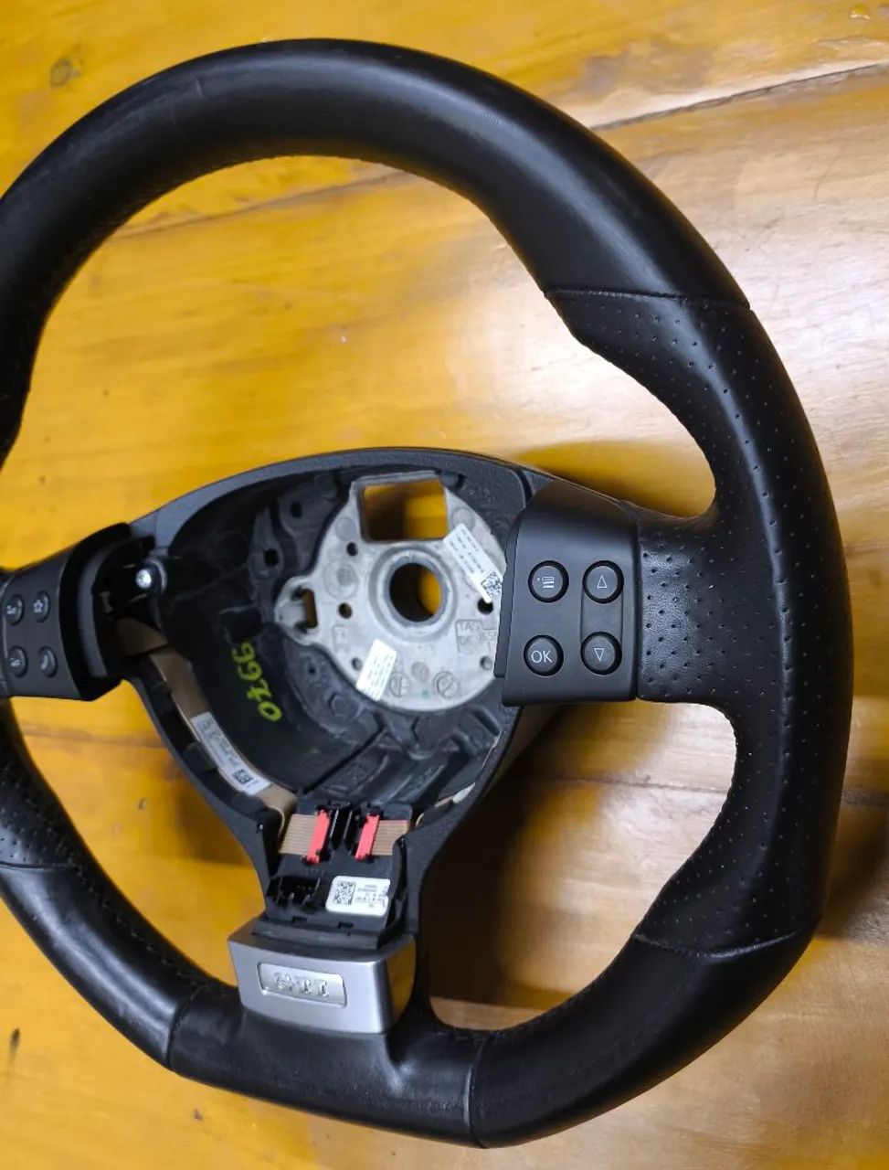Volante Original VW Golf GTI MK5 sem paddle shift  - Foto 4