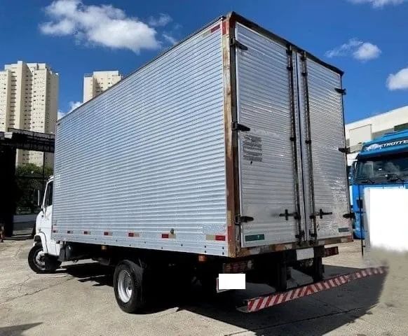 Mercedes-Benz 710 2011 Bau - Foto 4