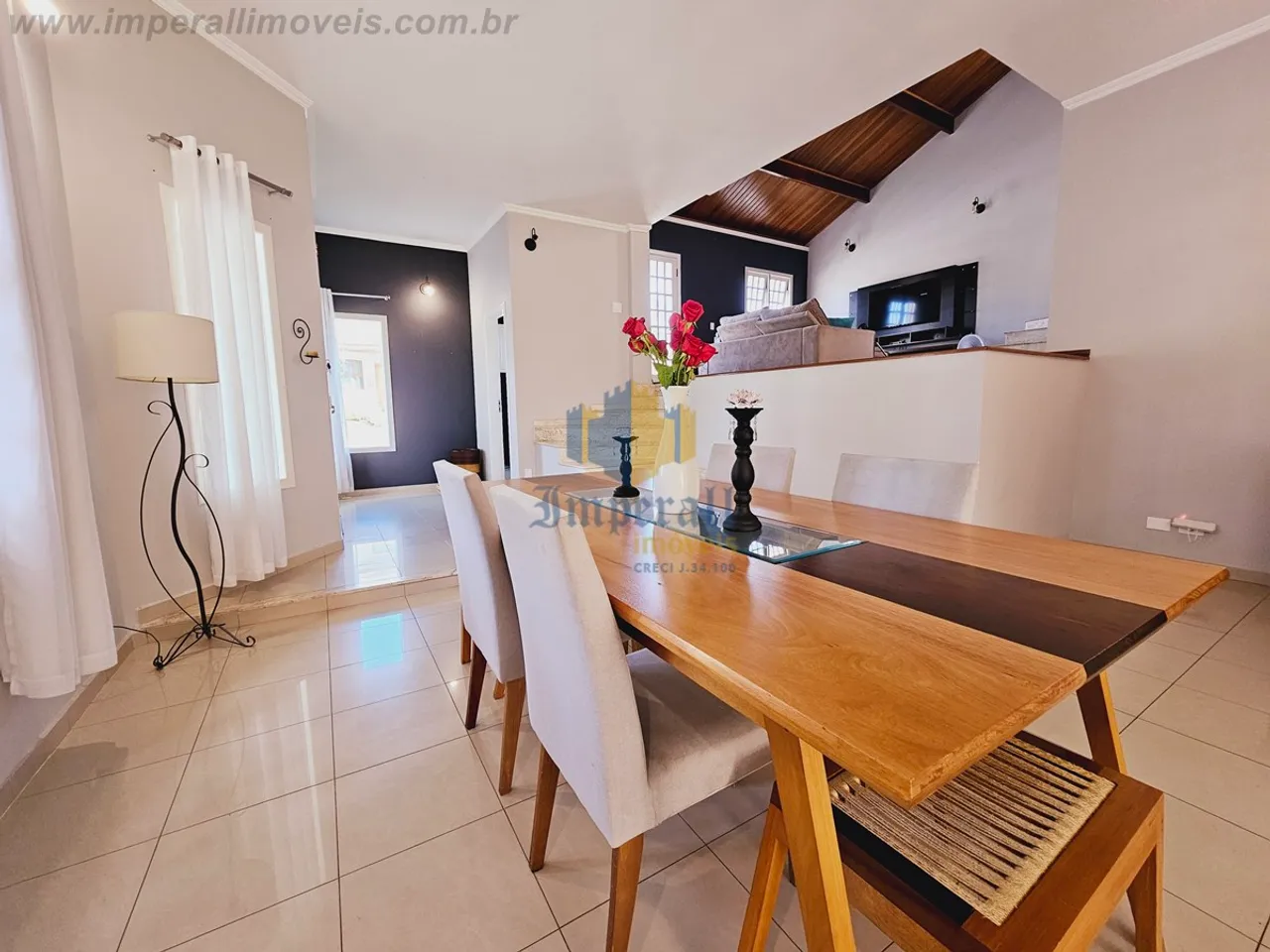 Sobrado Condomínio Urbanova Sjc 3 dormitórios Terreno 367 m²