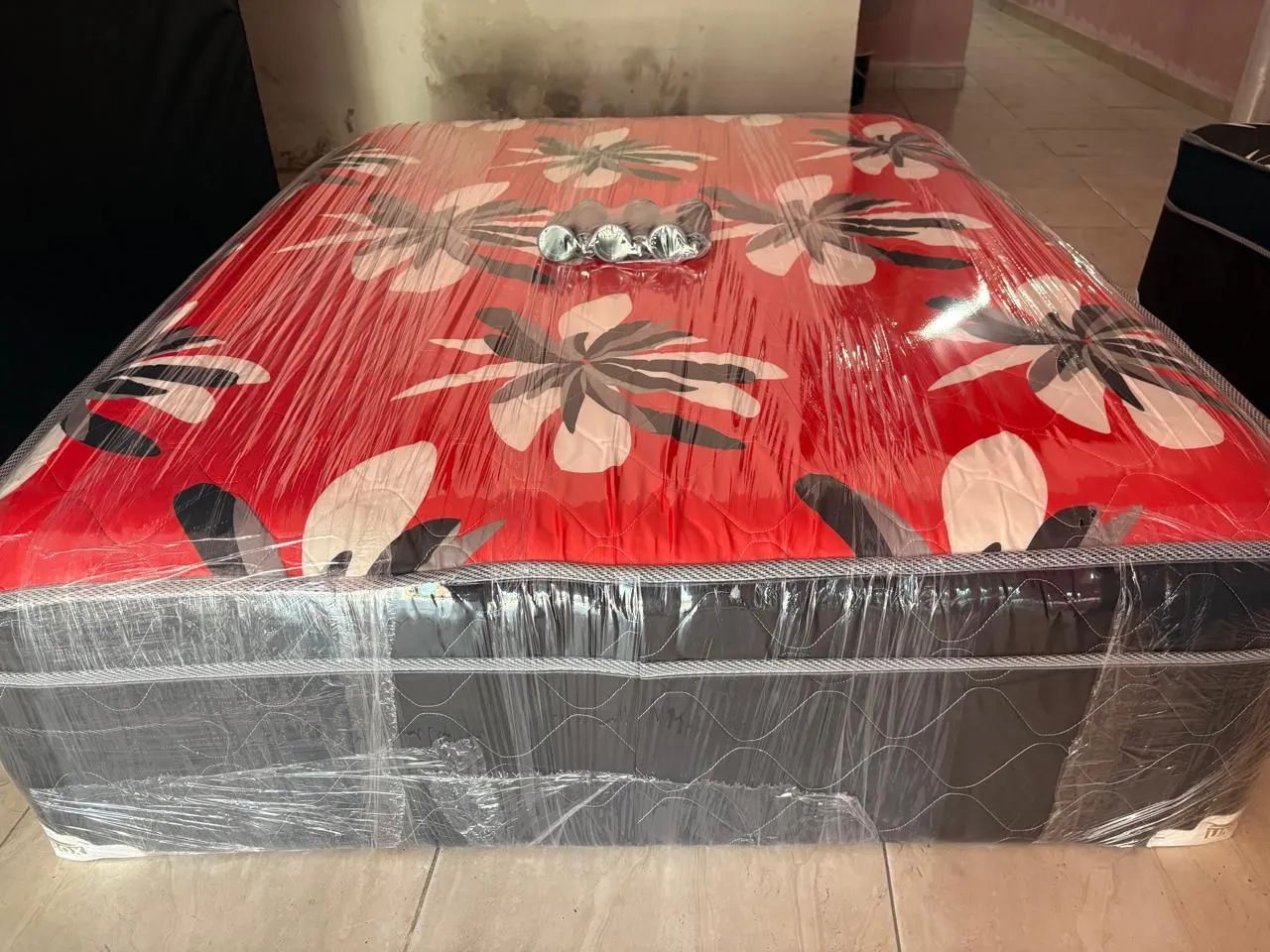 Cama de casal de mola 