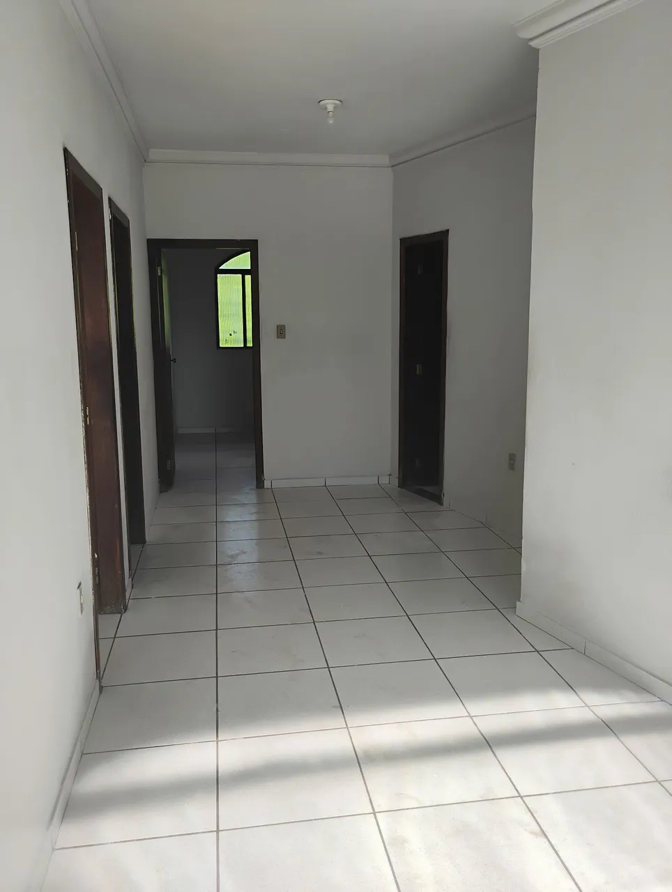 Aluga-se apartamento na Vila Regina Valor 1000