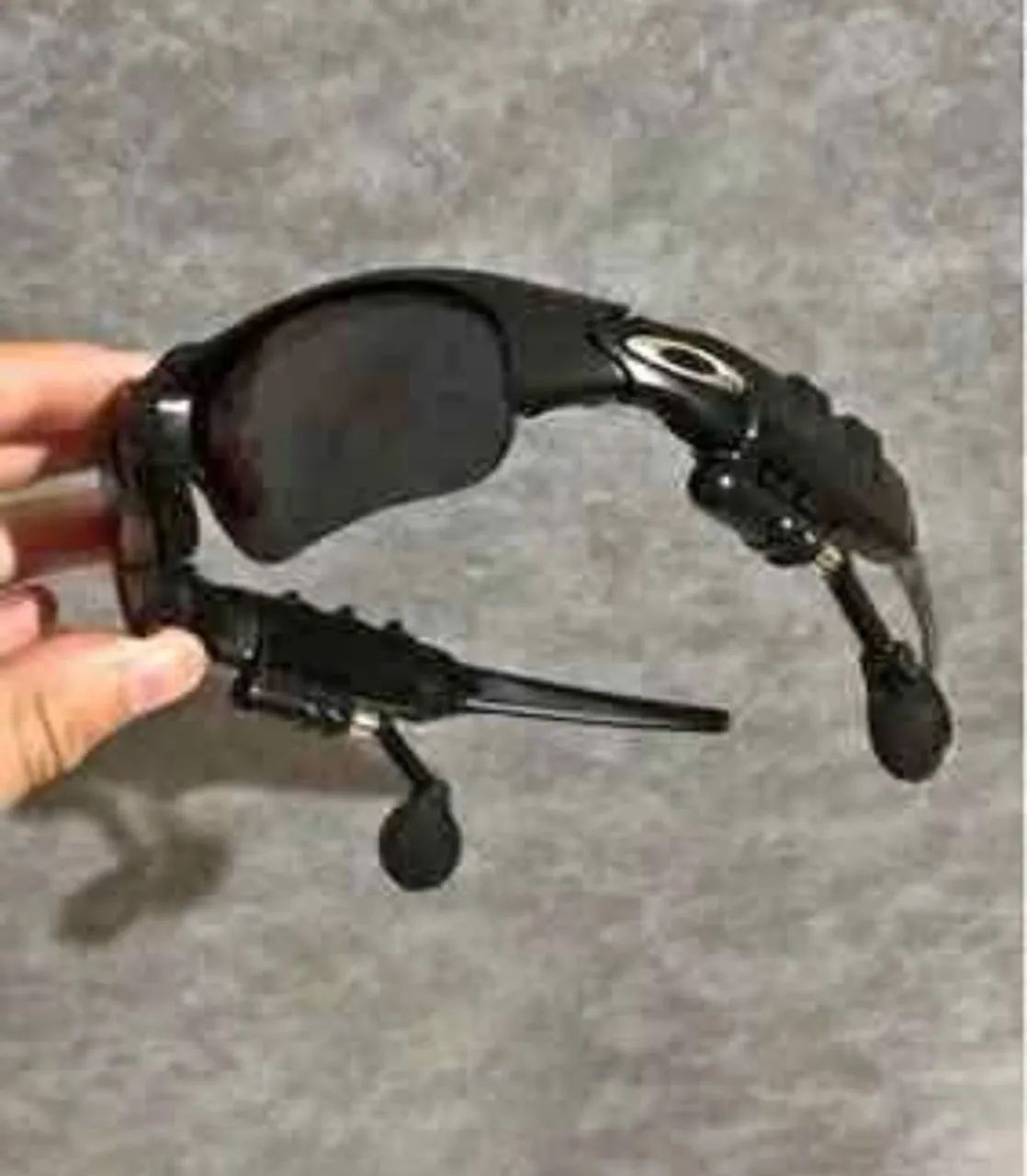 Óculos esportivos com fone bluetooth 