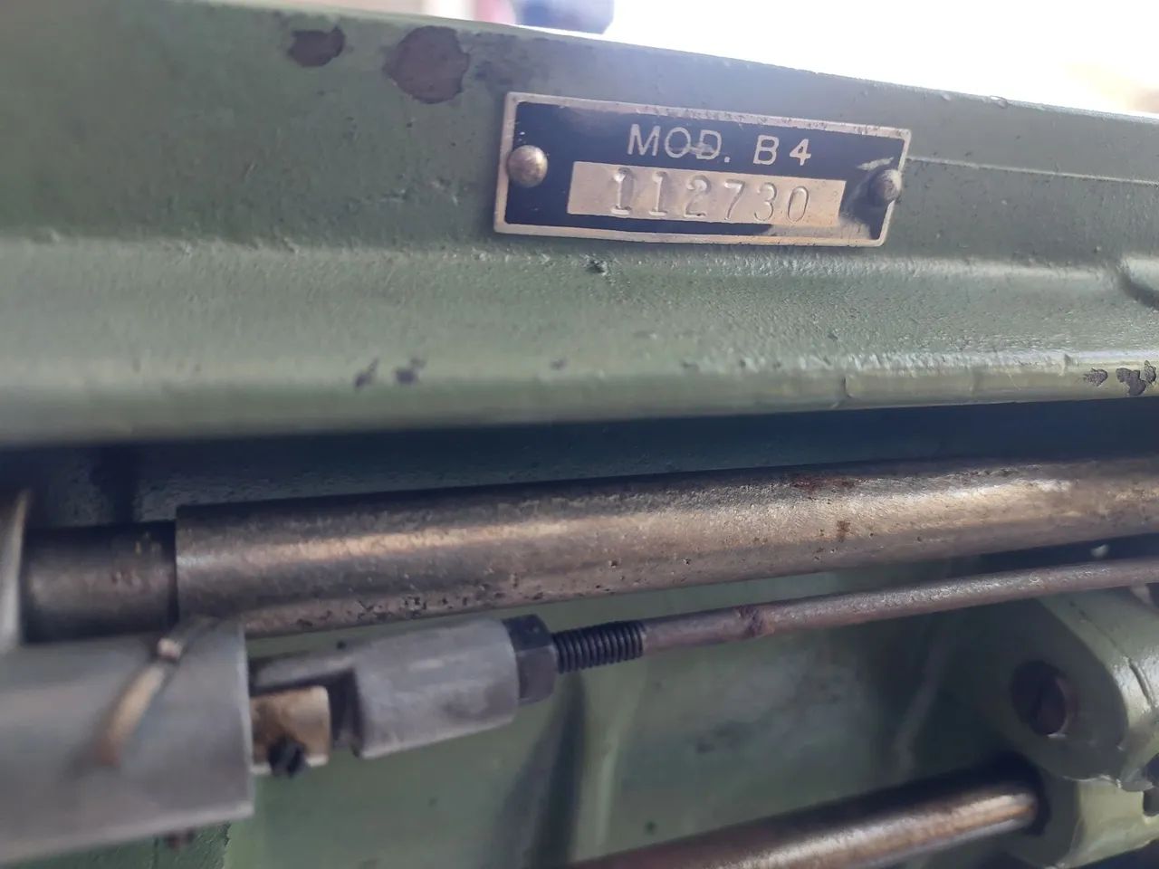 Máquina de costura elgin relíquia funcionando 100% a correia ainda  - Foto 5