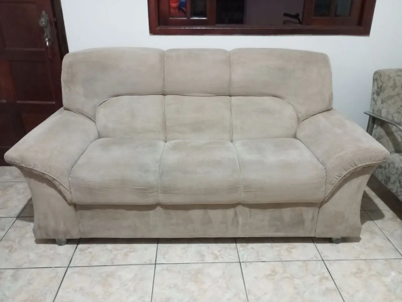 Conjunto de Sofá 2 e 3 Lugares Em Camurça Com Encosto Removível  - Foto 2