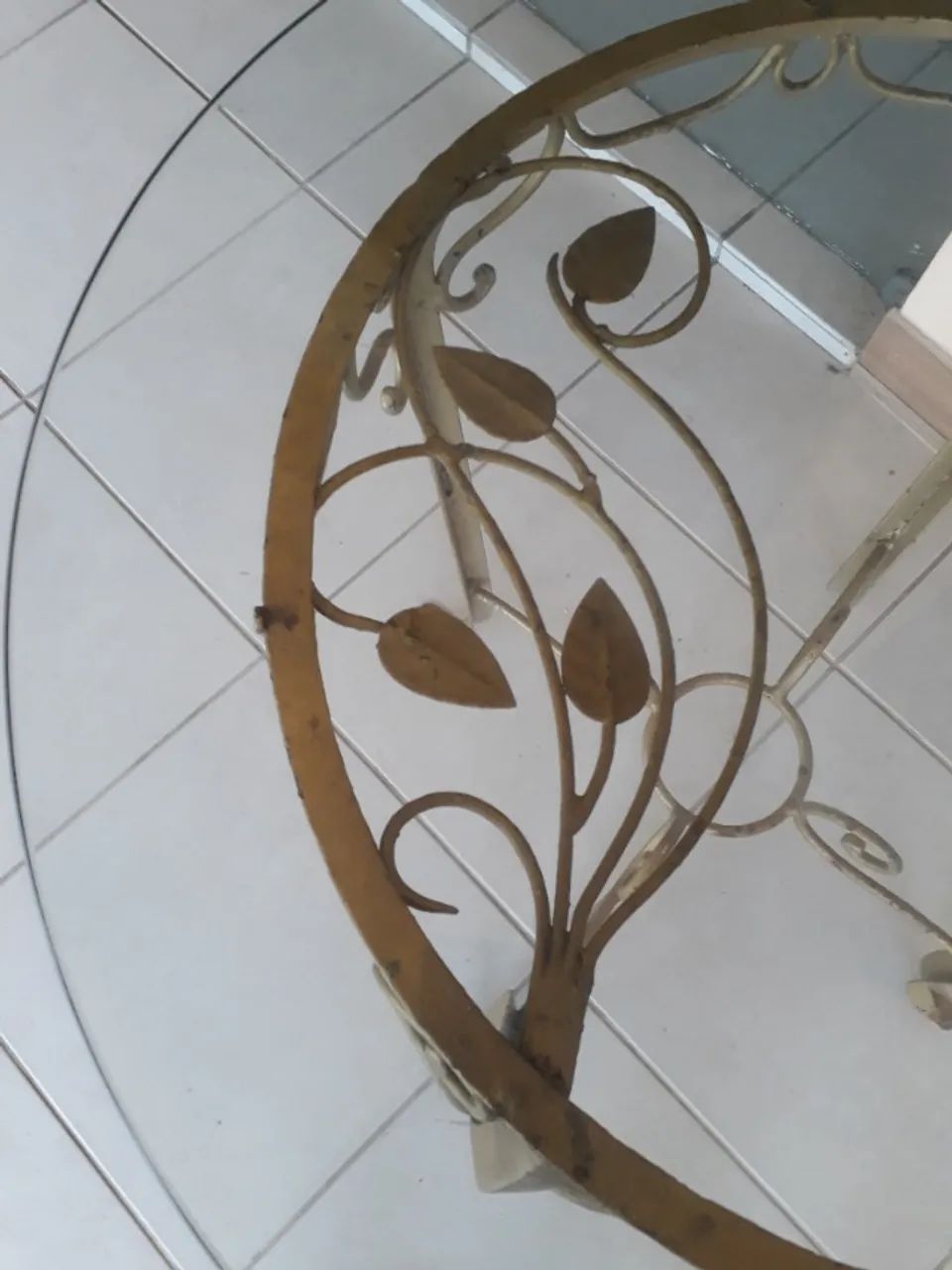 mesa de varanda antiga raridade florzinha - Foto 2
