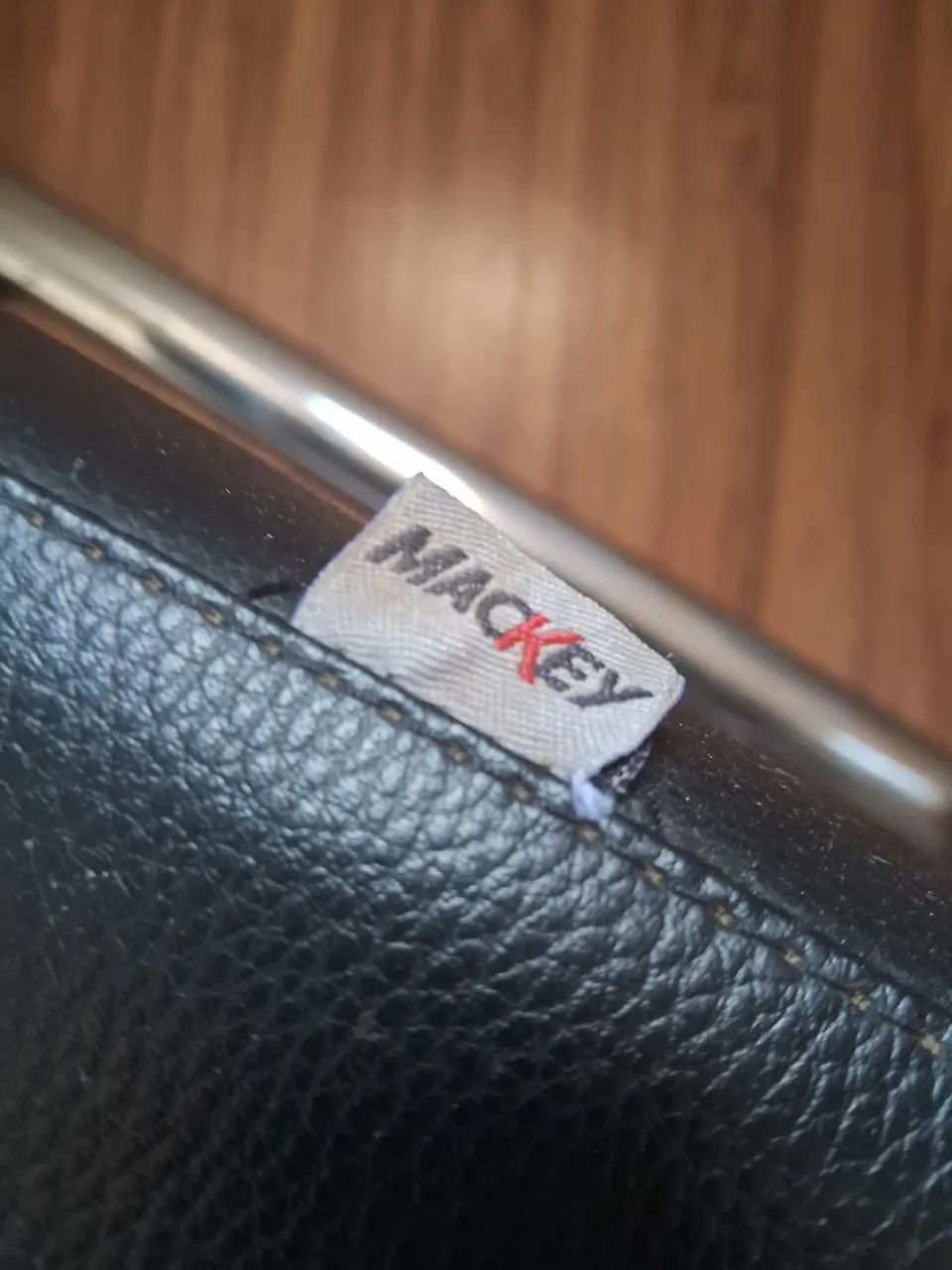 Poltrona Diretor com Base em Aço Cromado Mackey  - Foto 3