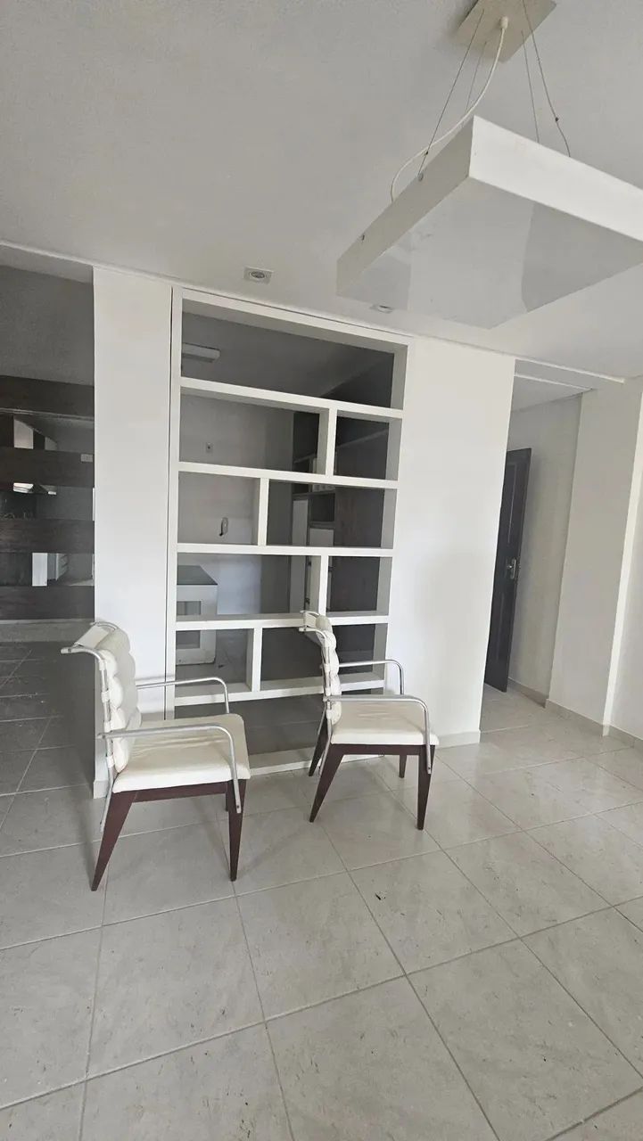 Alugo apartamento no Renascença 1 - pintado - com 3 quartos + DCE - Foto 2
