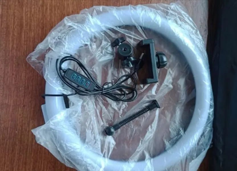 Kit Iluminação para Fotos e Vídeos - Ring Light 10'' Bivolt - Foto 4