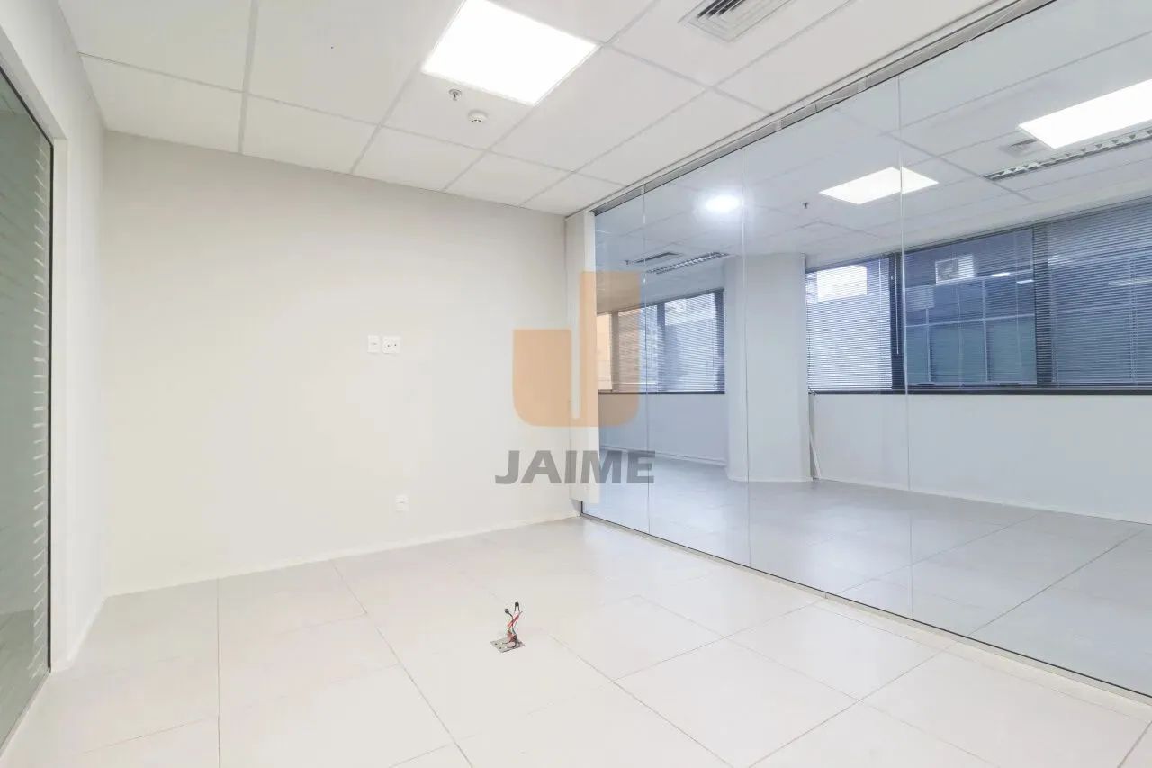 Excelente sala Comercial, 6 vagas, localizado a uma quadro do Metrô, perto do Shopping Pau - Foto 12