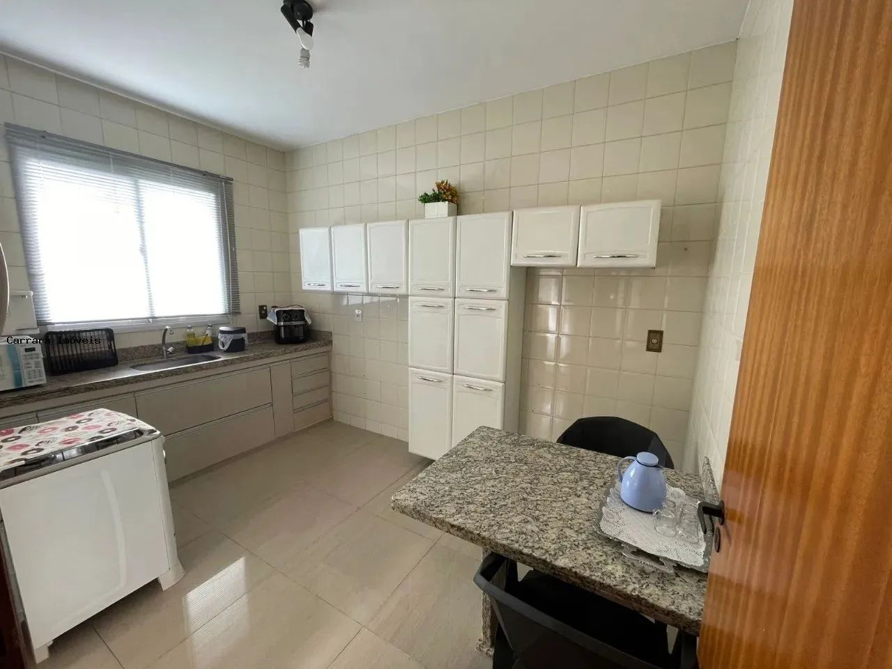Apartamento para Locação em Uberlândia, Santa Monica, 2 dormitórios, 1 suíte, 2 banheiros,