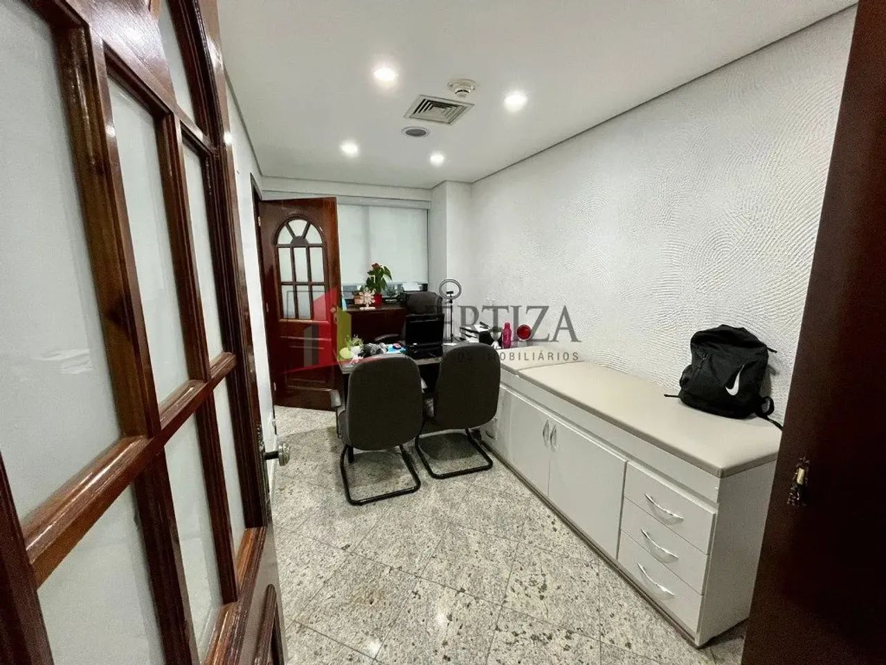 Sala comercial MOBILIADO para locação com 50m² em Moema - Foto 2