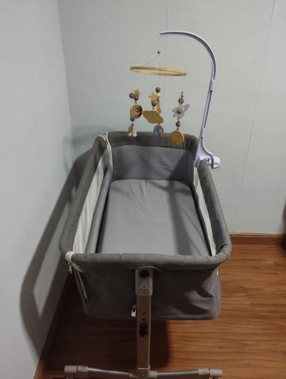 Berço portátil Kababy com móbile - Foto 3