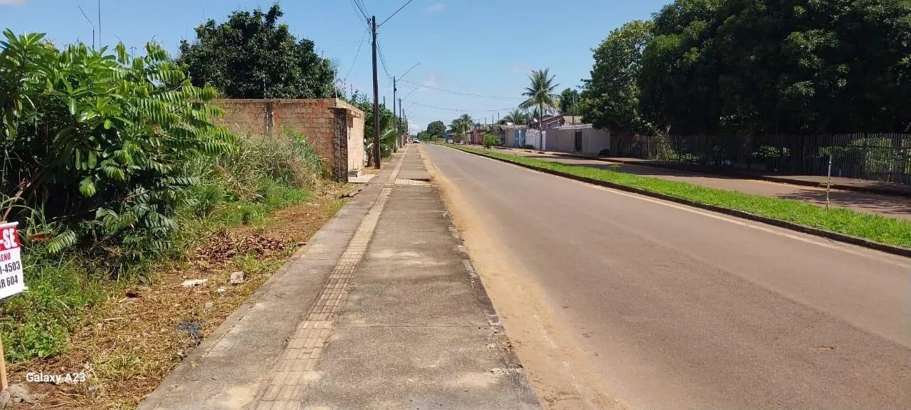 VENDO TERRENO - ÓTIMA LOCALIZAÇÃO!