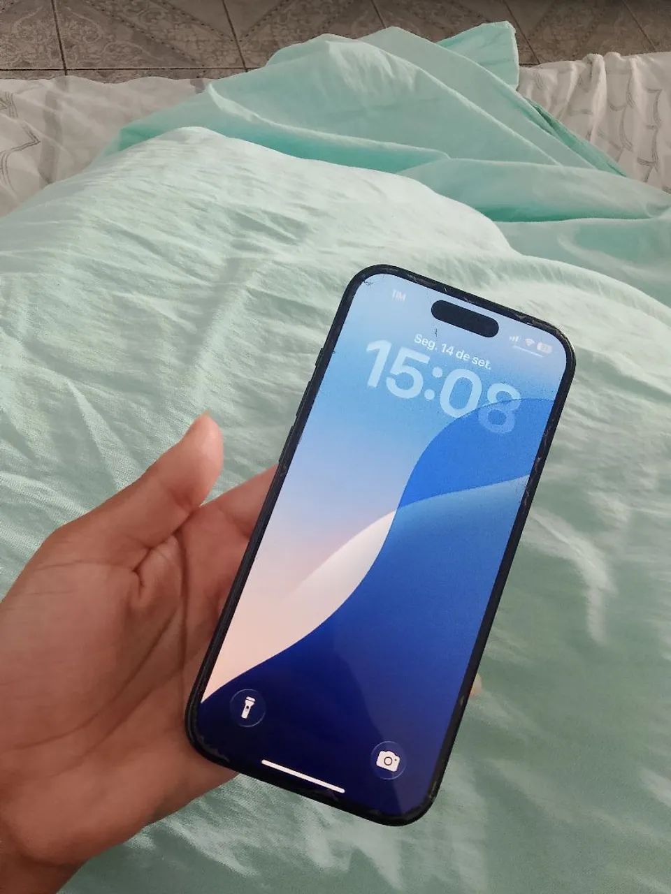 Vende-se iPhone 15 
