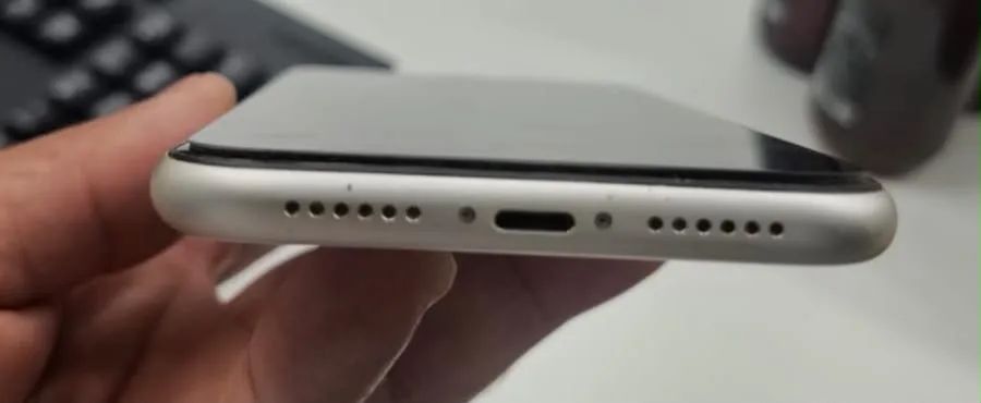 iPhone 11