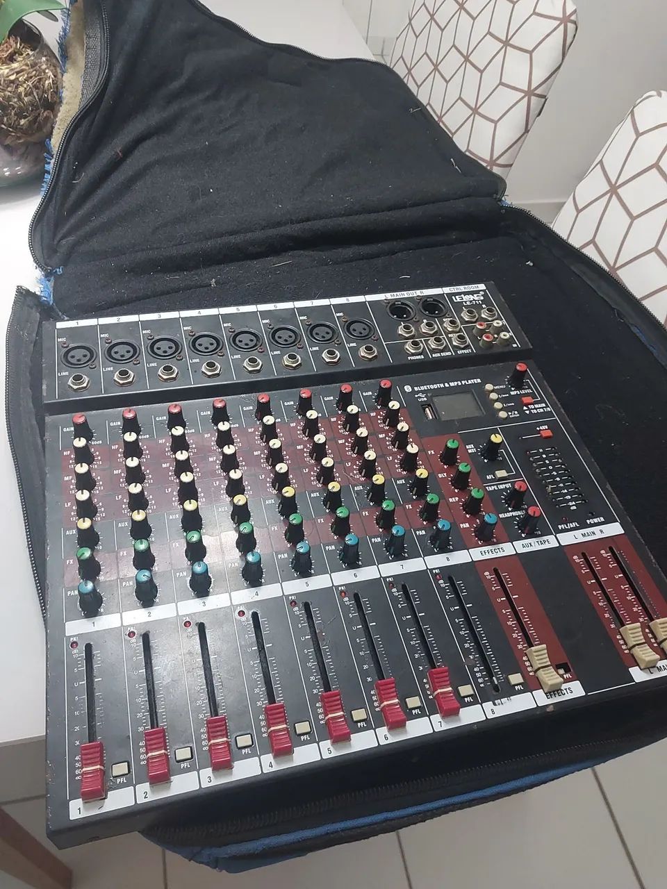 Mesa de som 8 canais  - Foto 2