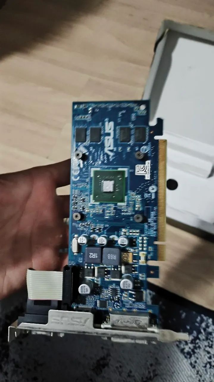 Placa de vídeo Asus nunca usada - Foto 3