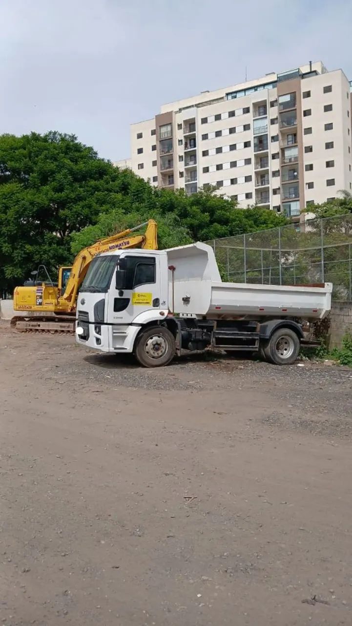 Ford cargo 1319 Ano 2016 Caçamba  - Foto 3