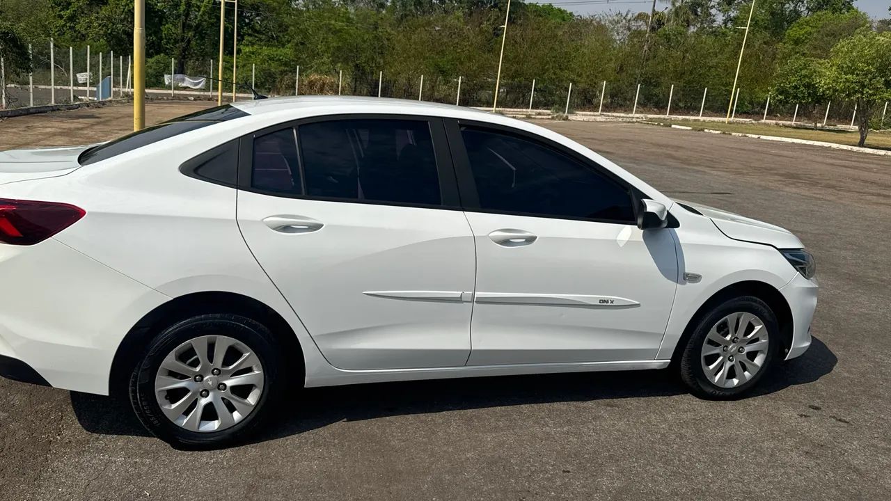 Chevrolet Onix Plus LT 1.0 12V Flex Mec. 4P 2022 - Foto 4