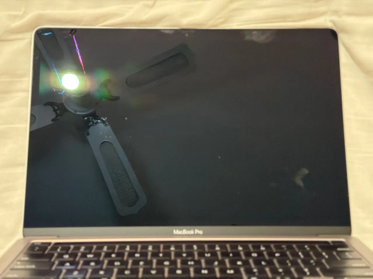 MacBook Pro 2020 - Intel Core i7 / 16GB RAM / 512GB SSD