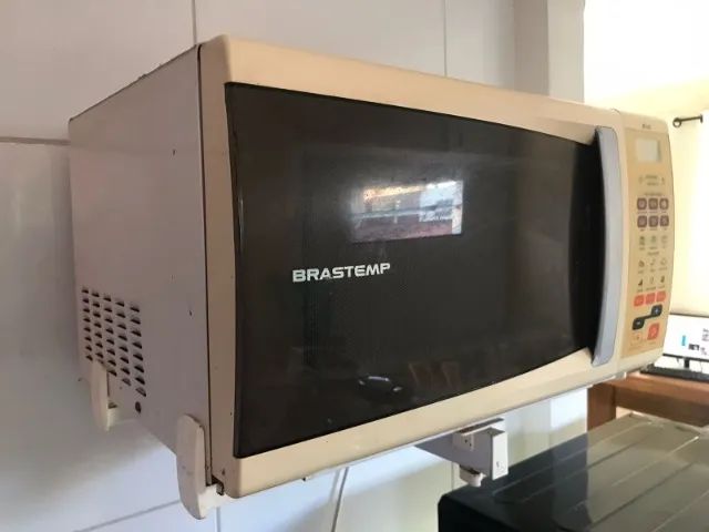 Micro-ondas Brastemp 30 litros - BMS45ABBNA 00