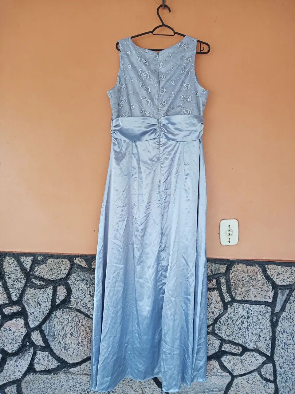 Vestido de cetim - Foto 3