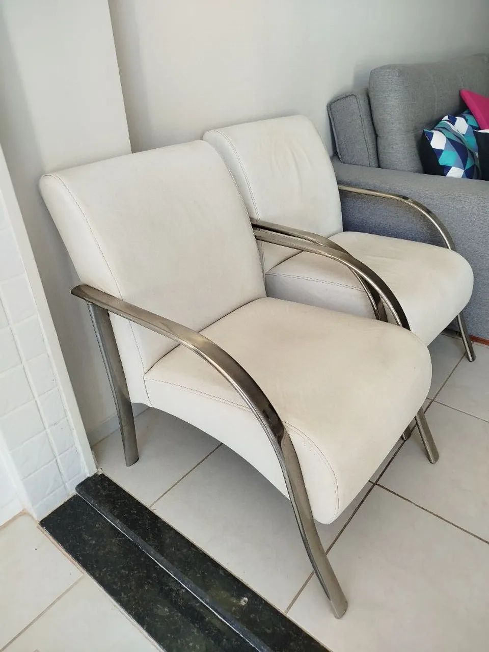 2 Poltronas decorativas