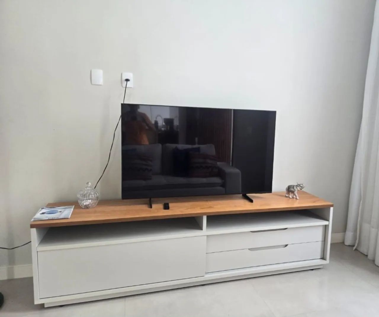 Rack super novo. 