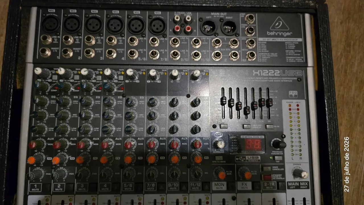 Mesa Behringer Xenyx X1222USB - Foto 3