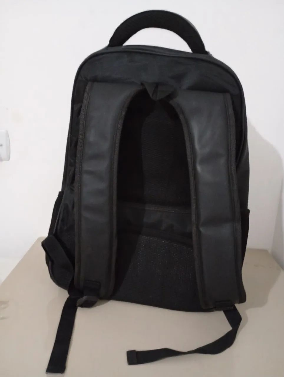 Mochila  emborrachada usado bom  - Foto 3