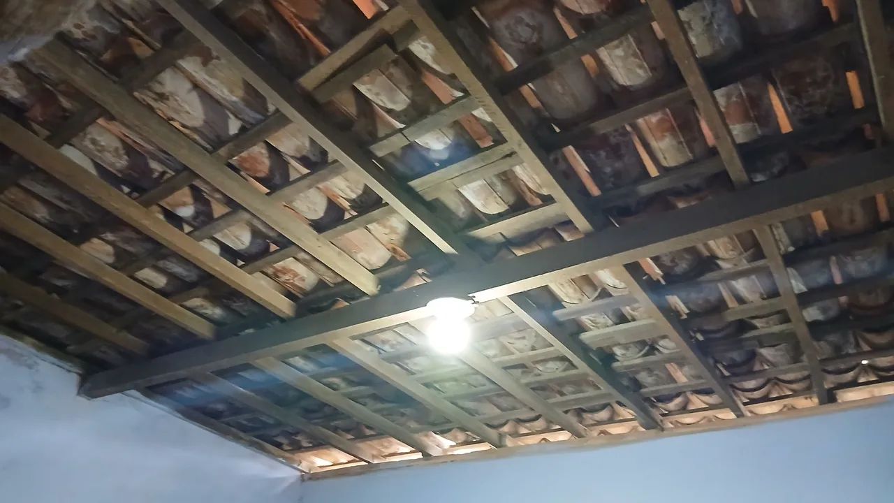 Vende-se um telhado com madeiramento completo  - Foto 2