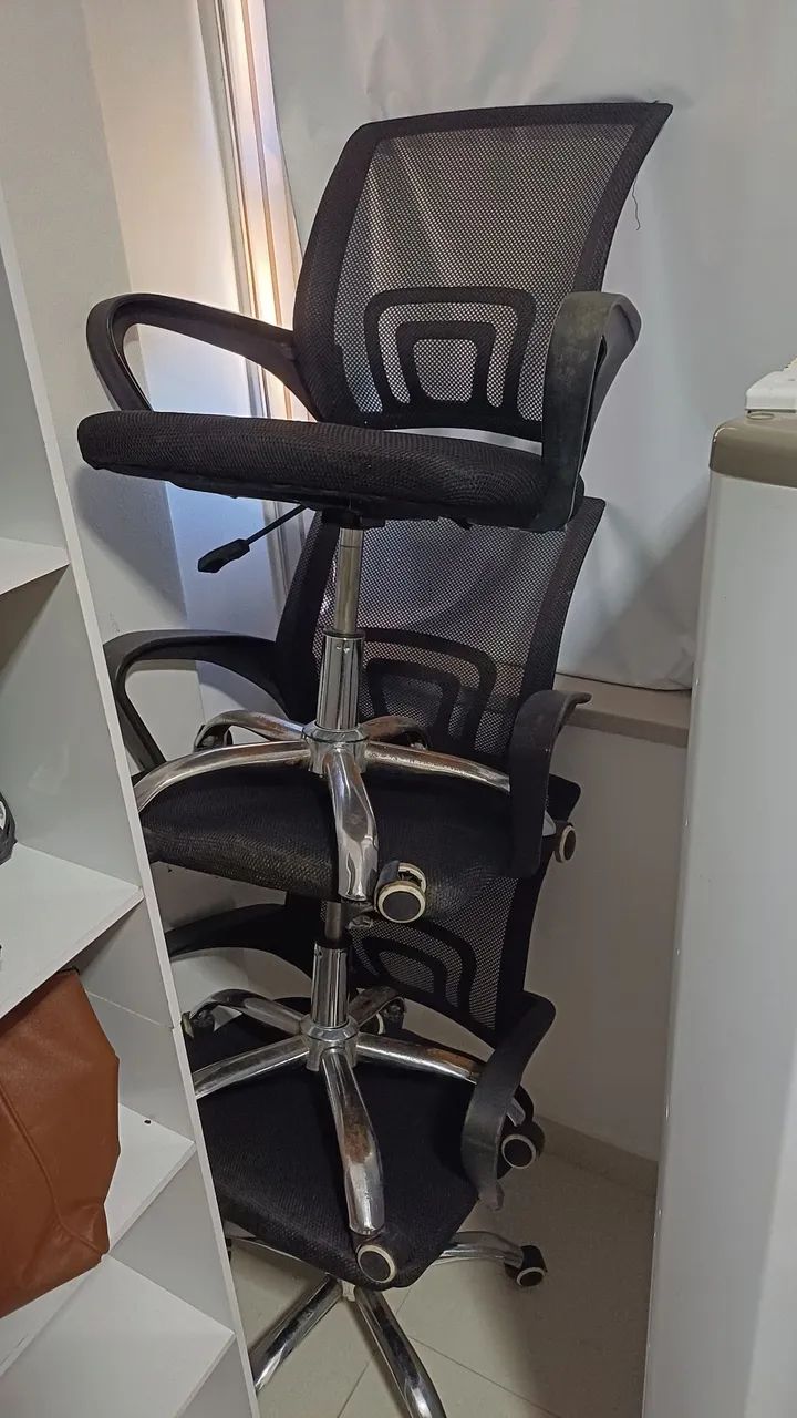 Cadeiras Danificadas