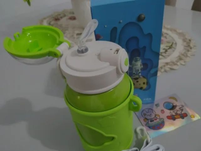 Garrafa Térmica Infantil Astronauta - Foto 2
