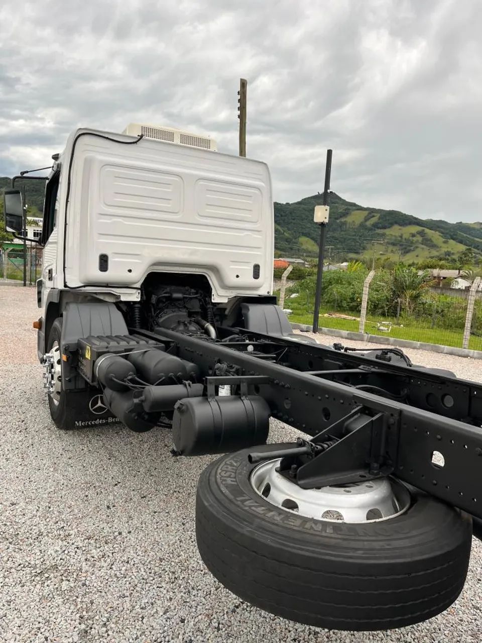 Atego 2426 6x2 2p (diesel) (E5) - Foto 6