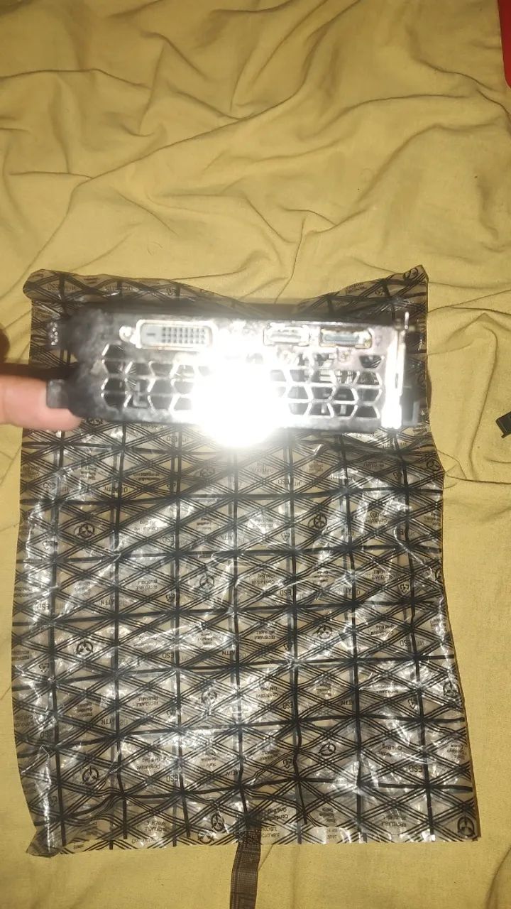 Vendo placa de vídeo gigabyte GTX1650 - Foto 2