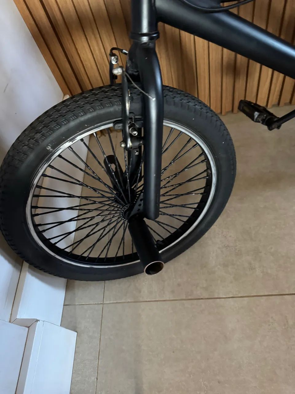Bicicleta modelo BMX aro 20 estilo freestyle - Foto 2