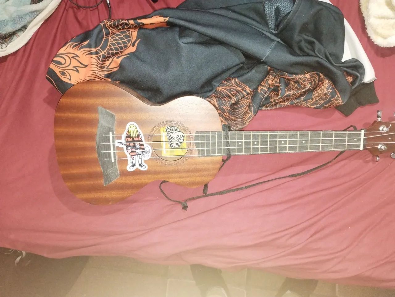 Ukulele semi novo  - Foto 2