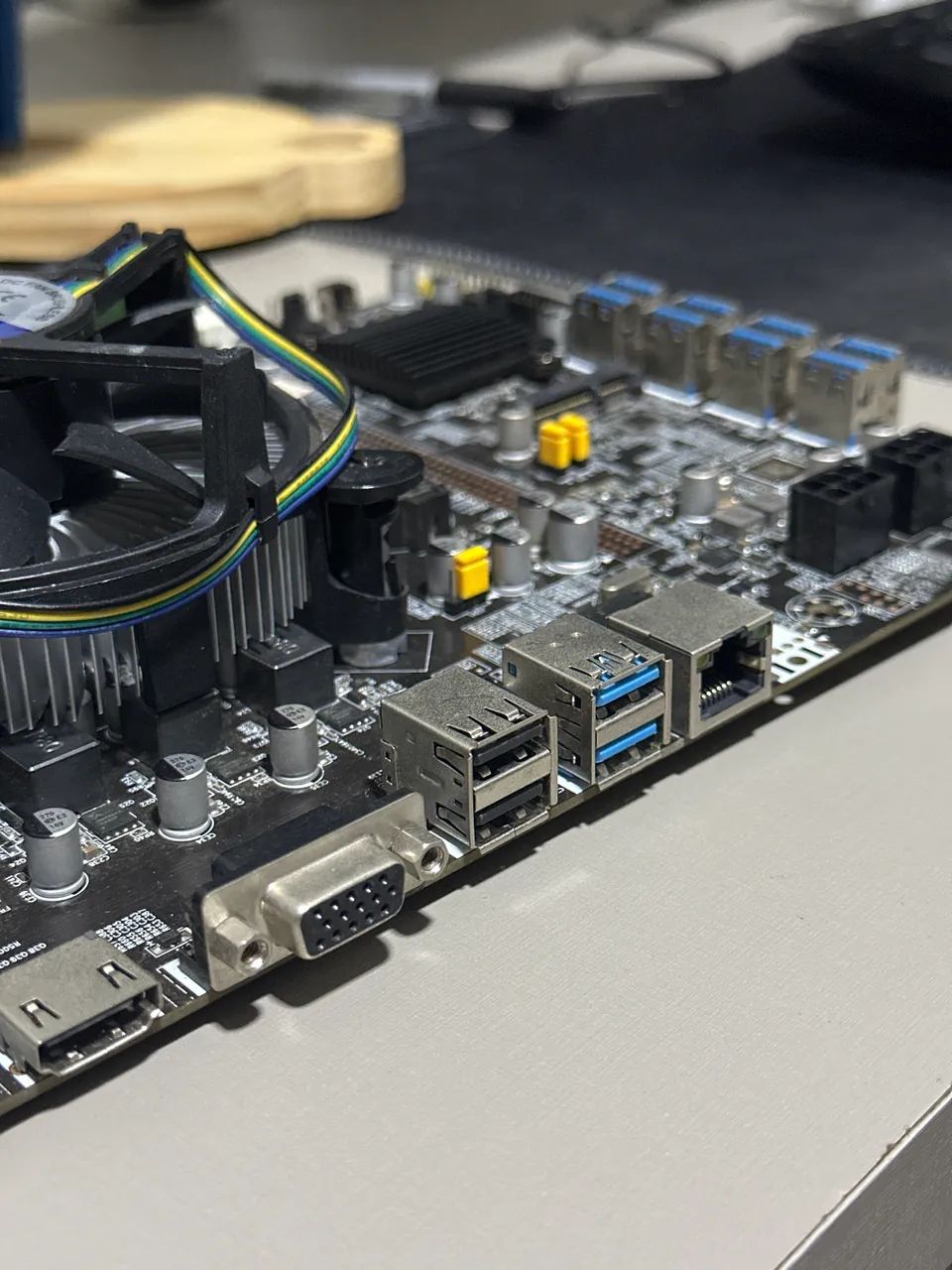 Placa mãe para Mineração com processador e Memoria (até 8 GPUs) - Foto 4