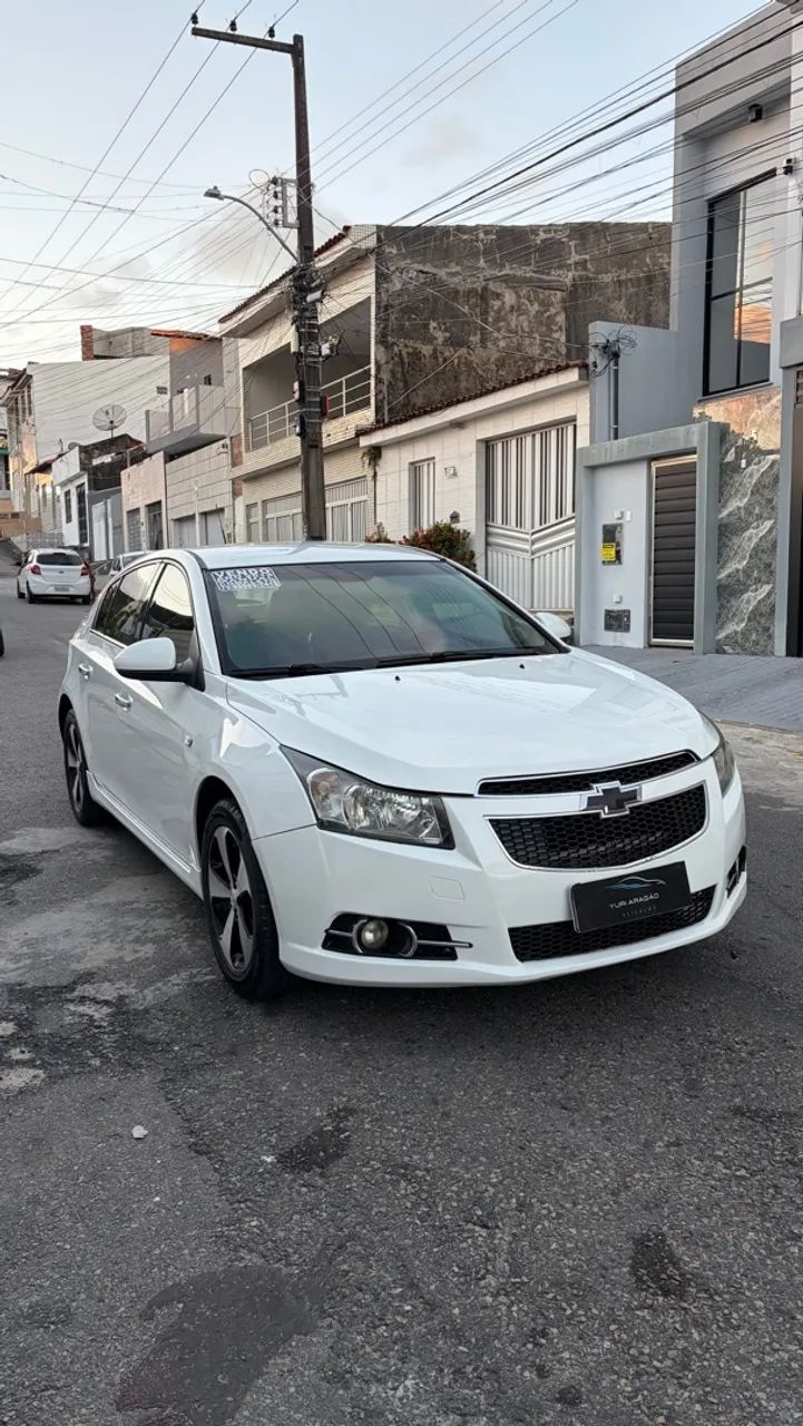 Chevrolet Cruze CRUZE HB Sport LT 1.8 16V FlexP. 5p Mec 2014